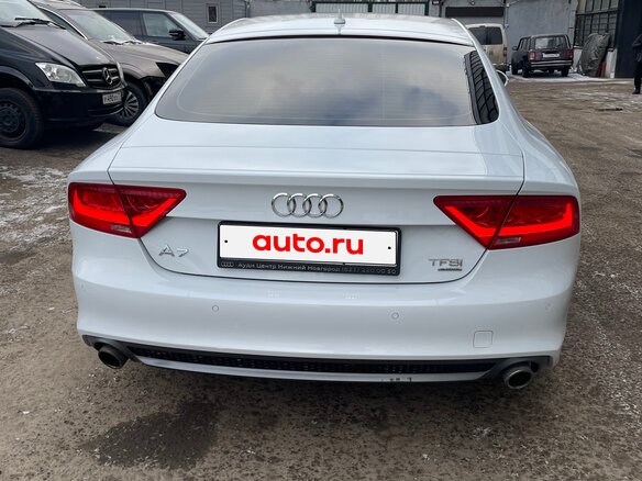 2014 Audi A7 I (4G), белый, 3000000 рублей - вид 3