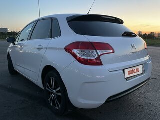 2012 Citroen C4 II, белый, 860000 рублей, вид 4