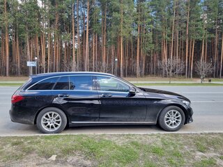 2018 Mercedes-Benz C-Класс 220 d IV (W205) Рестайлинг, чёрный, 2550000 рублей, вид 3