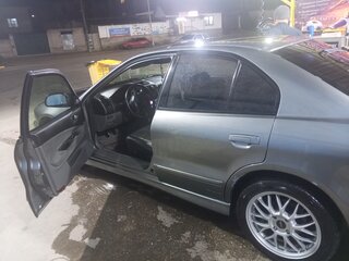 2003 Mitsubishi Galant VIII Рестайлинг, серый, 380000 рублей, вид 5