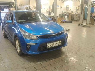 2020 Kia Rio IV Рестайлинг, синий, 1320000 рублей, вид 2