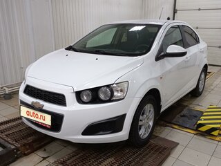 2012 Chevrolet Aveo II, белый, 620000 рублей, вид 1