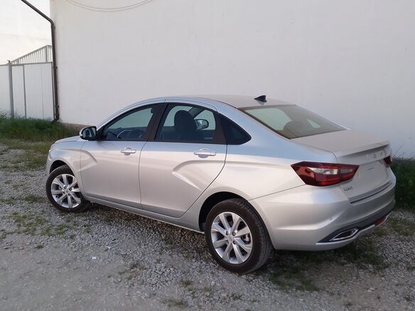 2024 Lada (ВАЗ) Vesta I Рестайлинг (NG), серебристый, 1335000 рублей - вид 11
