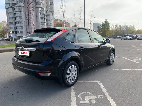 2009 Ford Focus II Рестайлинг, чёрный, 485000 рублей - вид 5