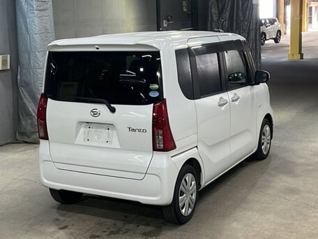 2020 Daihatsu Tanto IV, белый, 750030 рублей, вид 2