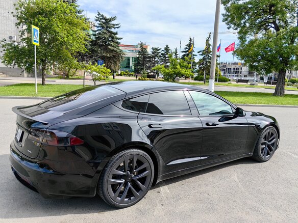 2021 Tesla Model S Plaid I Рестайлинг 2, чёрный, 8600000 рублей - вид 10