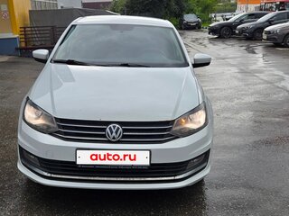 2015 Volkswagen Polo V Рестайлинг, белый, 850000 рублей, вид 1