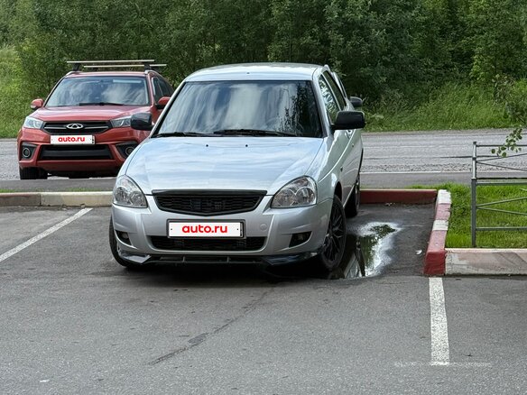 2011 Lada (ВАЗ) Priora I, серебристый, 470000 рублей - вид 2