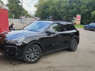 2020 Porsche Cayenne III, чёрный, 7400000 рублей, вид 3