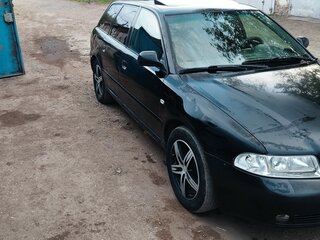 2000 Audi A4 I (B5) Рестайлинг, чёрный, 480000 рублей, вид 2