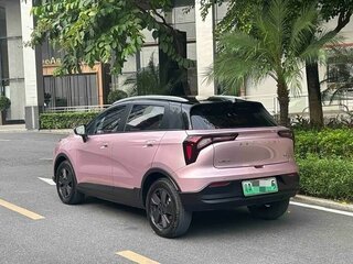 2023 Geely Geometry E 39.4 kWh, розовый, 1150017 рублей, вид 3