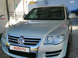 2008 Volkswagen Touareg I Рестайлинг, серебристый, 1000000 рублей, вид 1