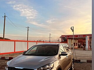 2018 Kia Sorento III Prime Рестайлинг, серый, 2650000 рублей, вид 1