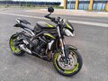 2021 Triumph Street Triple, чёрный, 700000 рублей - вид 3