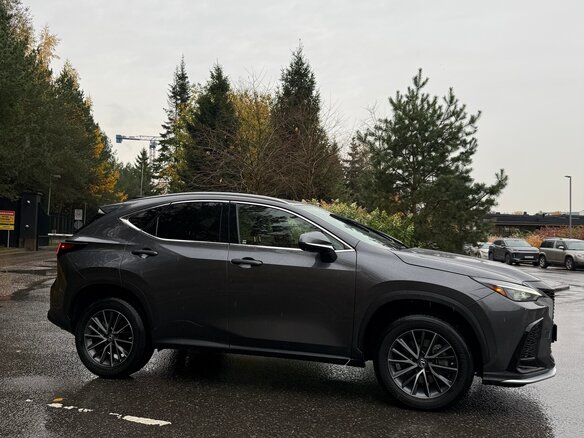 2022 Lexus NX 350 II, серый, 4790000 рублей - вид 10