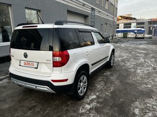 2014 Skoda Yeti I Рестайлинг, белый, 1300000 рублей, вид 5