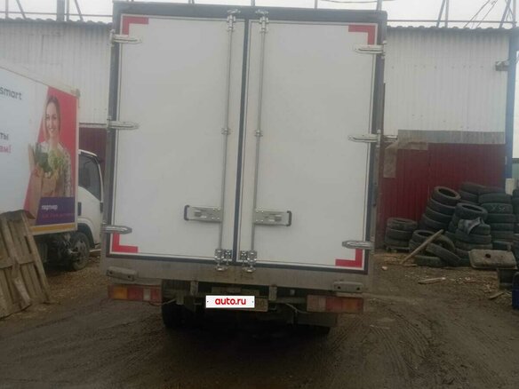 2015 Isuzu Elf (N-series), белый, 2500000 рублей - вид 9
