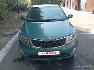 2013 Kia Rio 4-speed III, зелёный, 668000 рублей, вид 1