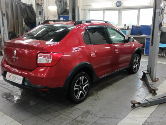 2020 Renault Logan Stepway II Рестайлинг, красный, 1049000 рублей - вид 2