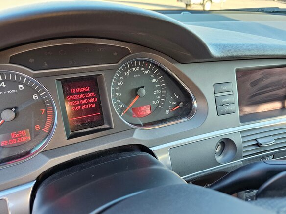 2004 Audi A6 III (C6), красный, 1100000 рублей - вид 12