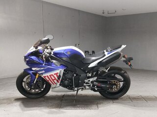 2013 Yamaha YZF-R1, синий, 1110000 рублей, вид 2