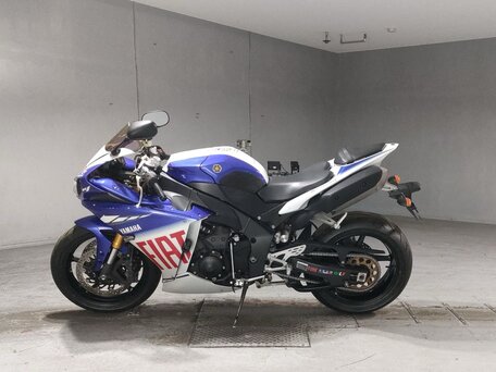 2013 Yamaha YZF-R1, синий, 1110000 рублей, вид 2
