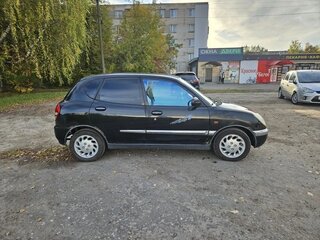 2001 Daihatsu Sirion I (M1), чёрный, 220000 рублей, вид 2