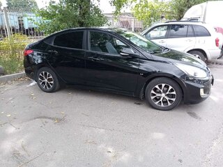 2012 Hyundai Solaris I, чёрный, 750000 рублей, вид 2