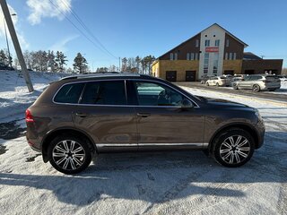 2011 Volkswagen Touareg II, коричневый, 1750000 рублей, вид 5