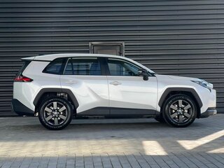 2026 Toyota RAV4 V (XA50), белый, 4350000 рублей, вид 4