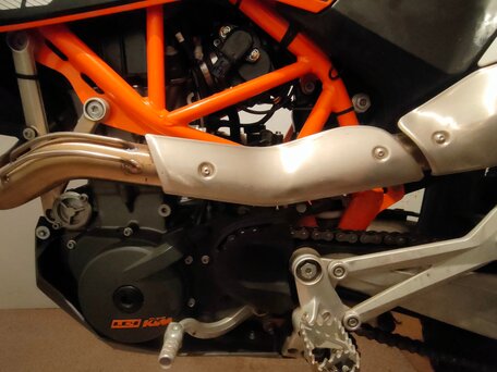 2013 KTM 690 Enduro R, оранжевый, 900000 рублей, вид 3