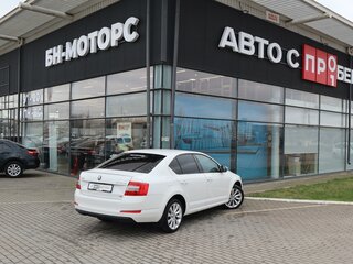 2013 Skoda Octavia III (A7), белый, 1700000 рублей, вид 4