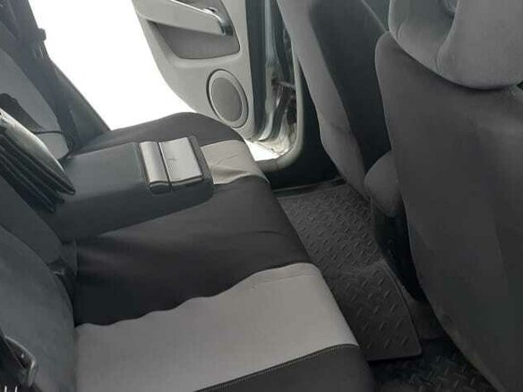 2004 Mitsubishi Outlander I, серебристый - вид 8