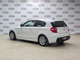 2010 BMW 1 серии 116i I (E81/E82/E87/E88) Рестайлинг, белый, 629000 рублей, вид 4
