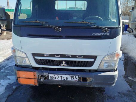 2013 Fuso (Mitsubishi) Canter, белый, 2400000 рублей, вид 3