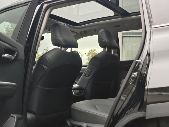 2026 Toyota Highlander IV (XU70), чёрный - вид 24
