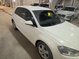 2013 Volkswagen Golf VII, белый, 870000 рублей, вид 2