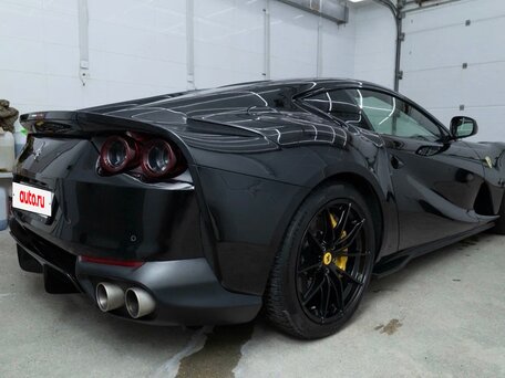 2017 Ferrari 812 Superfast, чёрный, 29000000 рублей, вид 4