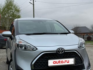 2019 Toyota Sienta II Рестайлинг, серый, 1500000 рублей, вид 1
