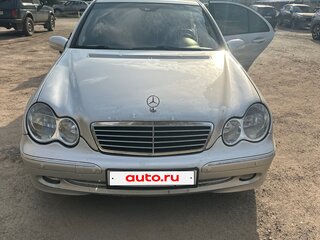 2003 Mercedes-Benz C-Класс 200 II (W203), серебристый, 600000 рублей, вид 3