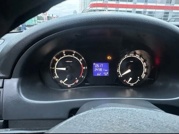2014 Lada (ВАЗ) Priora I Рестайлинг, белый, 530000 рублей - вид 5
