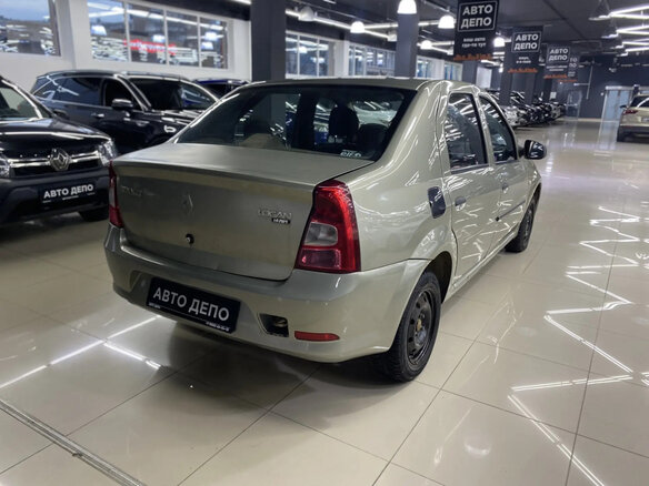 2011 Renault Logan I Рестайлинг, бежевый, 250000 рублей - вид 3