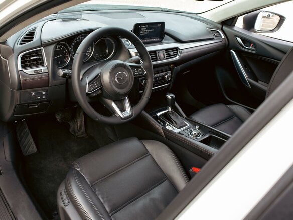 2017 Mazda 6 III (GJ) Рестайлинг, белый, 1545000 рублей - вид 28