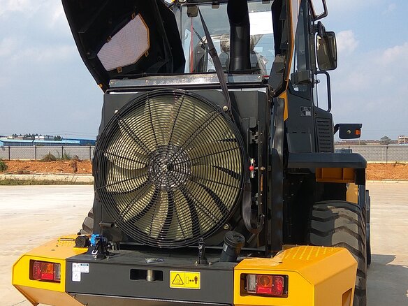 2024 LiuGong CLG 835H, жёлтый, 5040000 рублей - вид 5