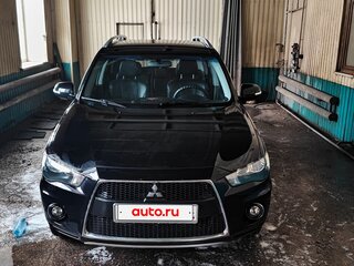 2010 Mitsubishi Outlander II Рестайлинг, чёрный, 1300000 рублей, вид 3