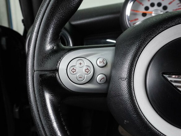2009 Mini Hatch Cooper II (R56), чёрный, 1069000 рублей - вид 12