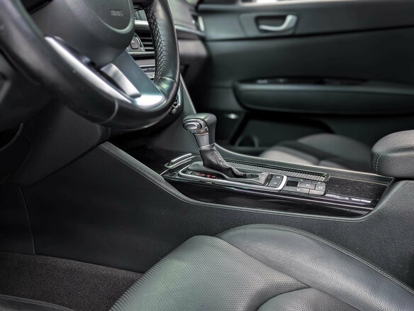 2019 Kia Optima IV Рестайлинг, белый, 1980000 рублей - вид 20