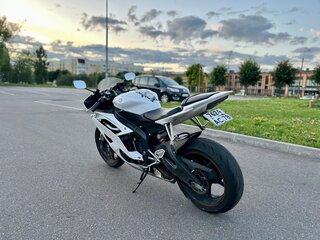 2011 Yamaha YZF-R6, белый, 900000 рублей, вид 3