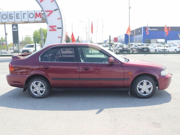 1997 Isuzu Gemini V, красный, 160000 рублей - вид 3