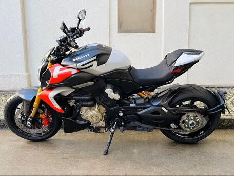 2026 Ducati Diavel V4, красный, 4680000 рублей, вид 3